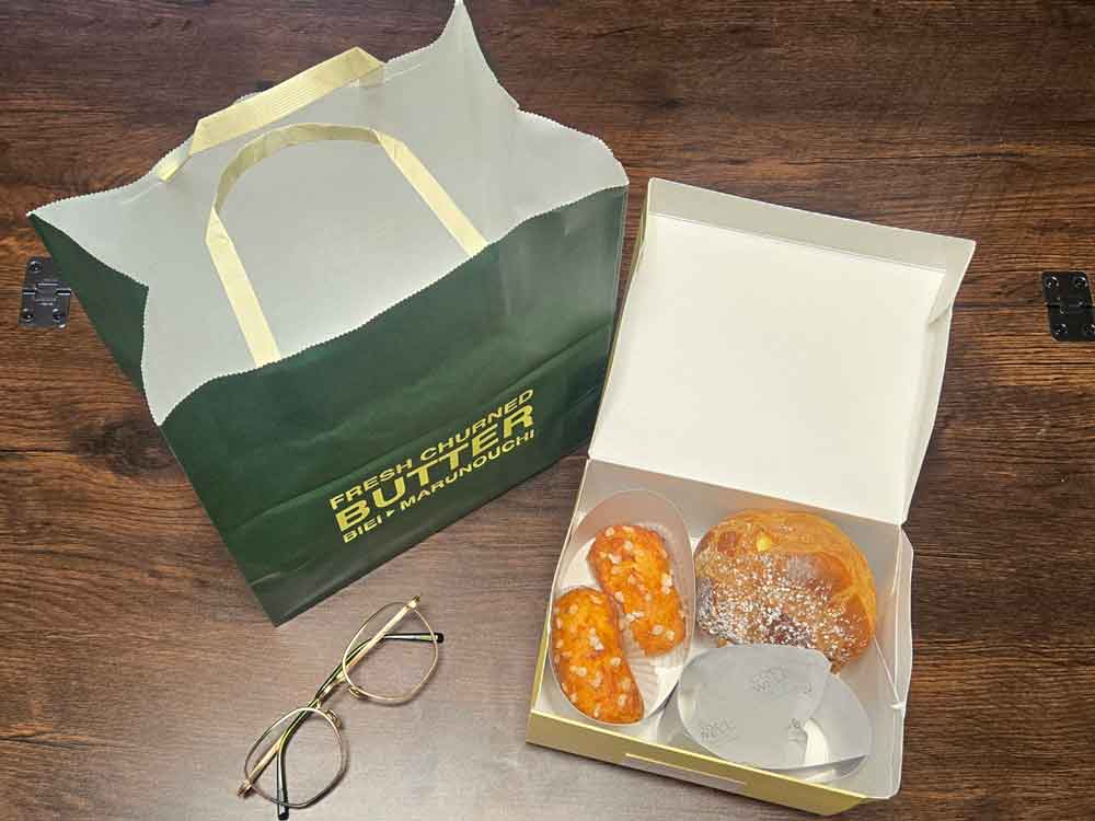 BUTTER 美瑛放牧酪農場 紙袋と箱