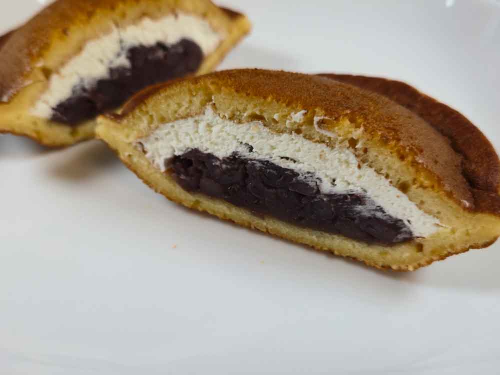 どらもっち あんこ＆ホイップ 断面