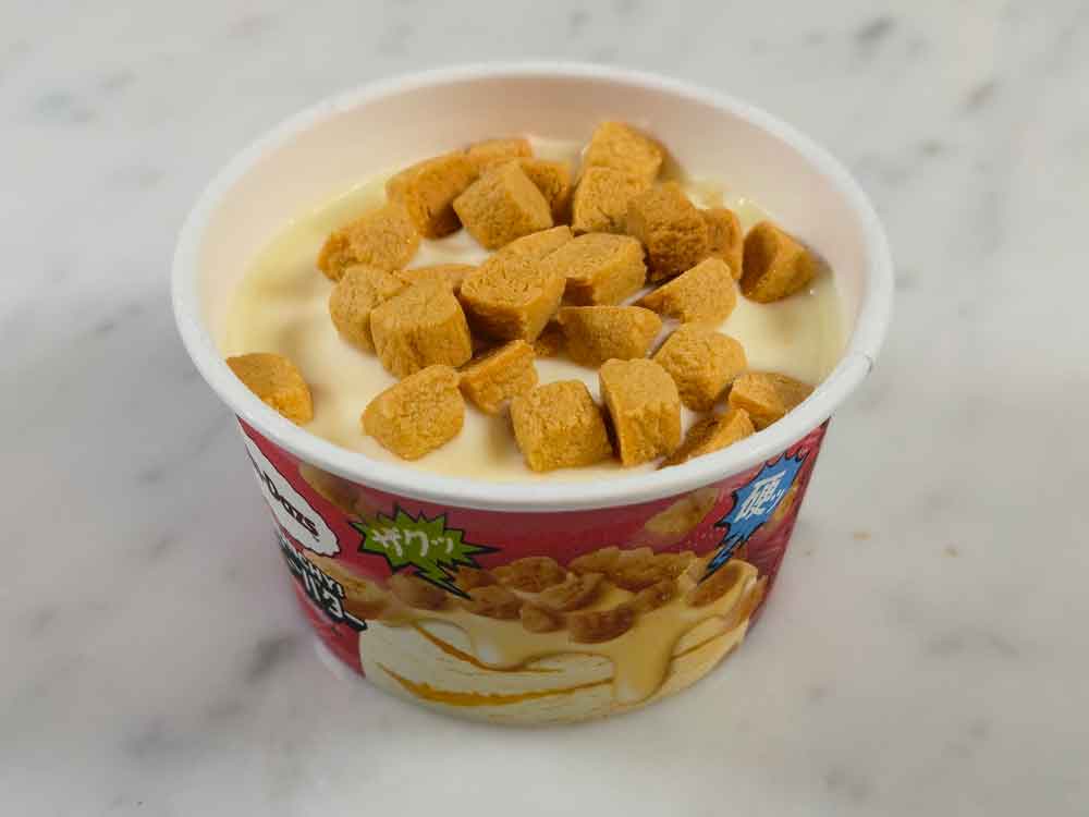 ソルティハニーバター 開封 ビスケットトッピング