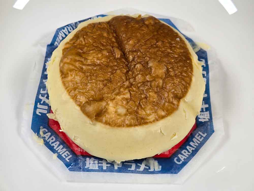 開封したホットケーキまんの表面